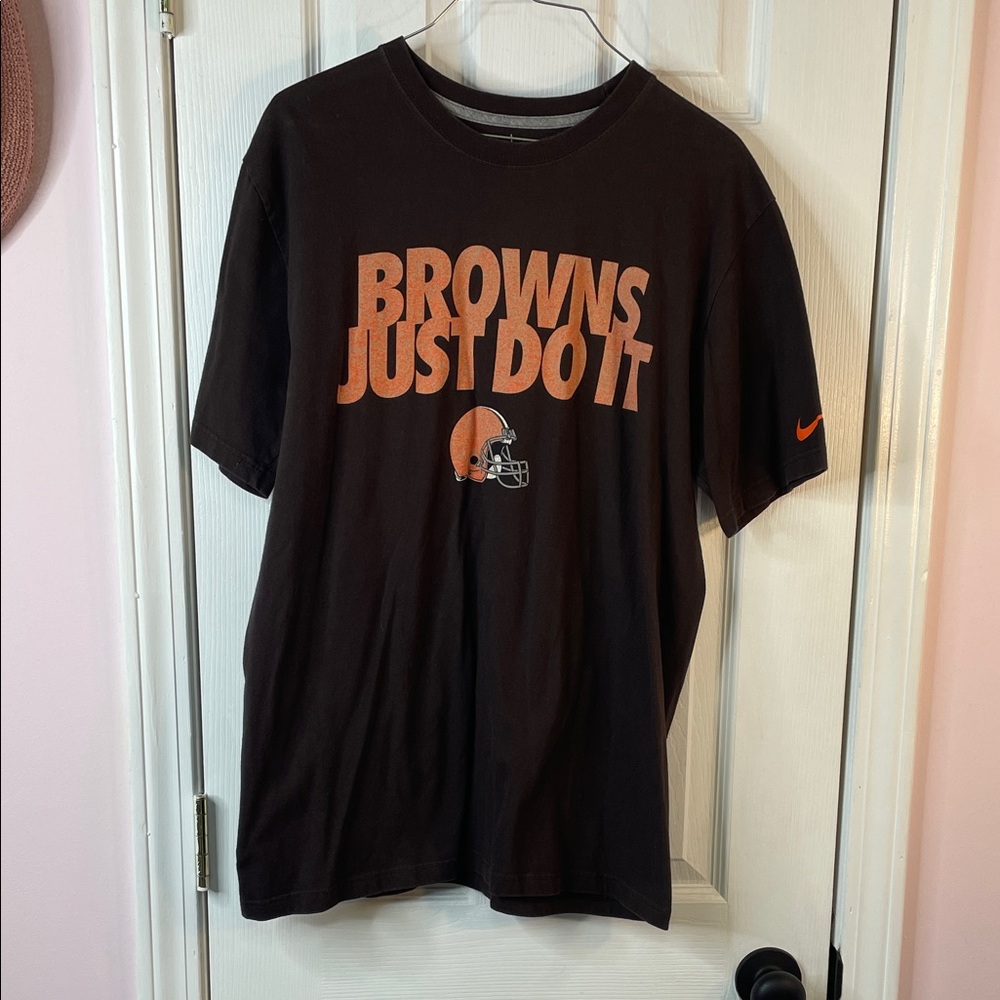 Nike Men's Brown Graphic T-Shirt